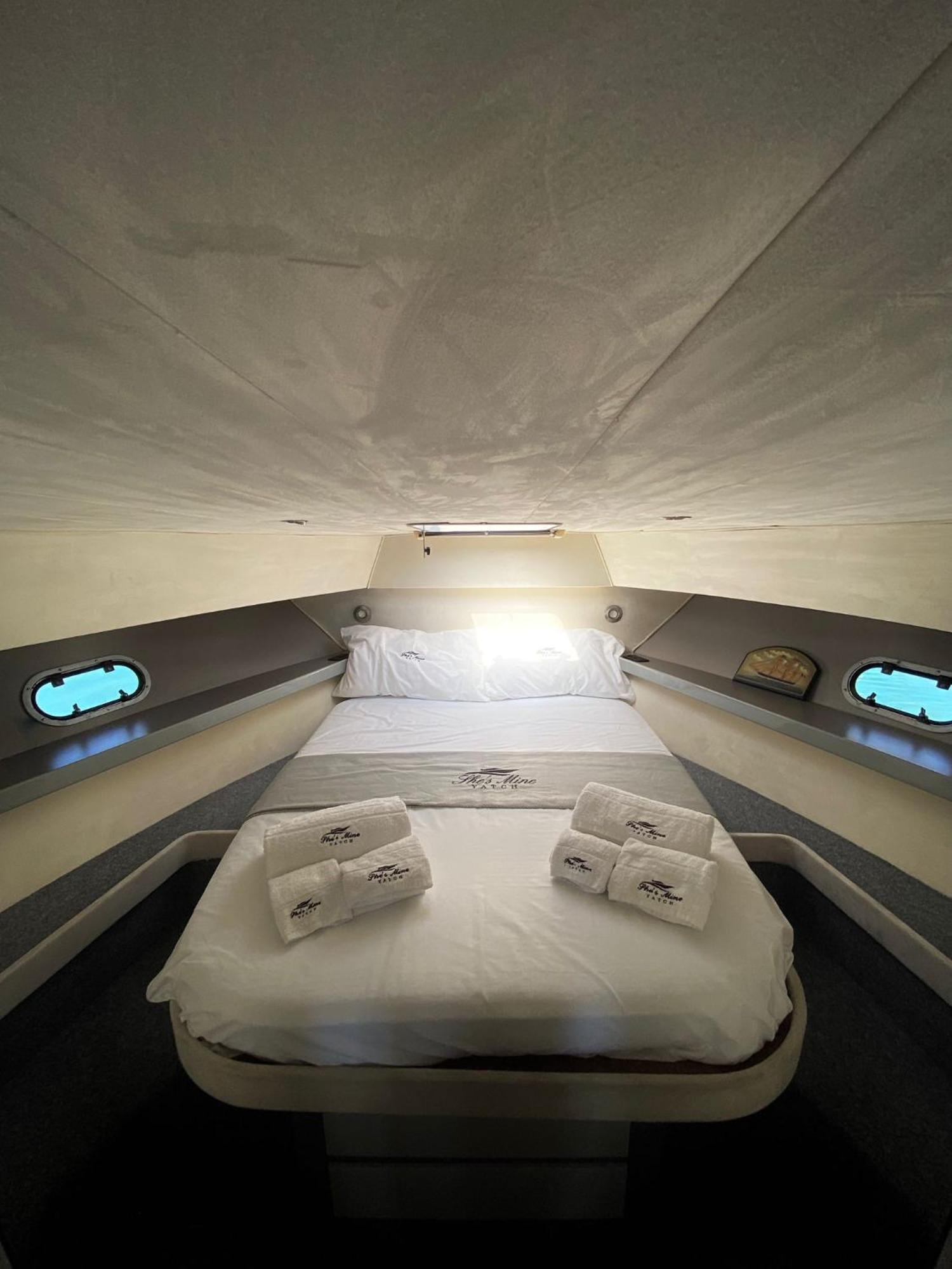 Hotel She'S Mine Yacht Katania Zewnętrze zdjęcie