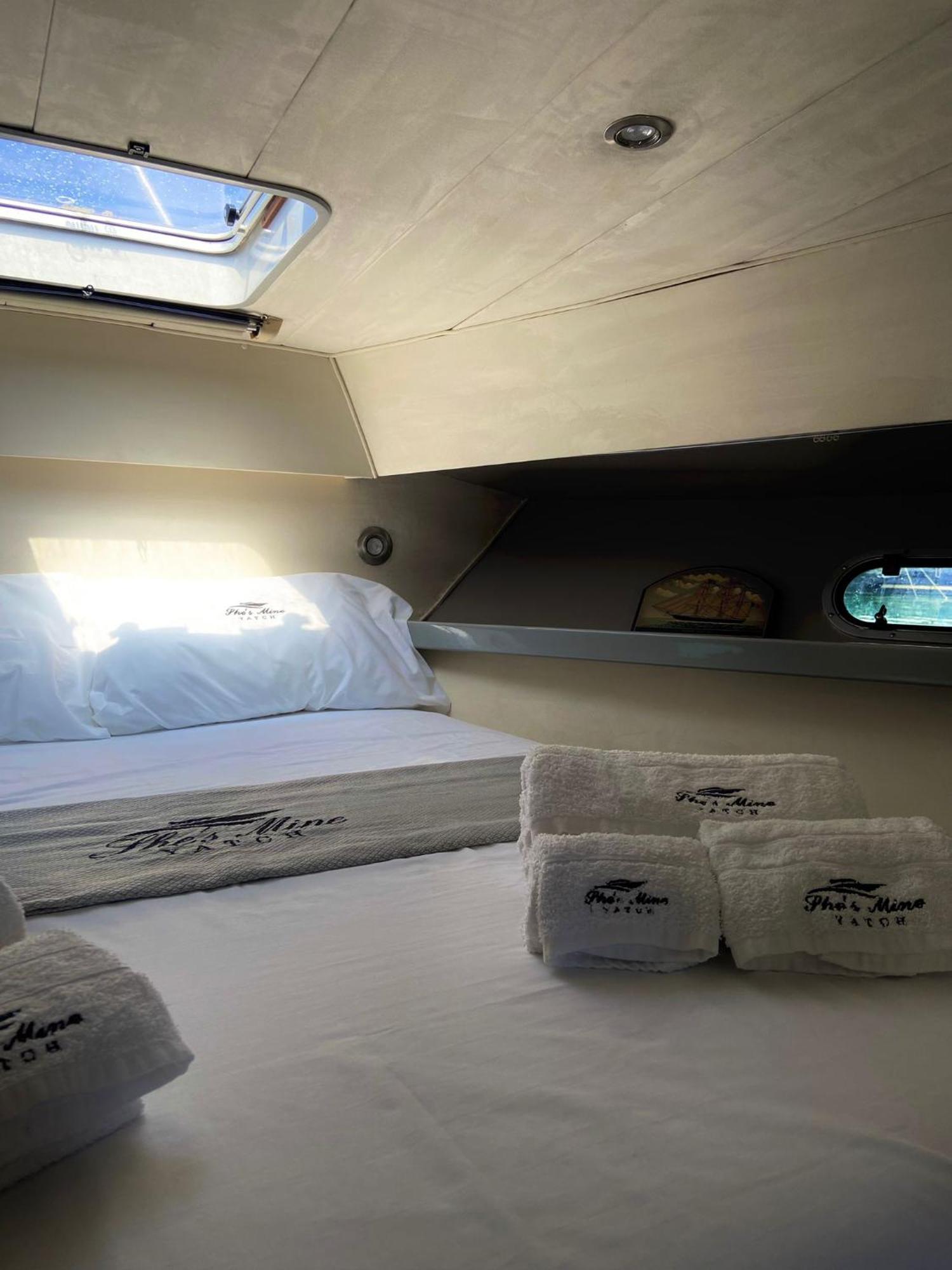 Hotel She'S Mine Yacht Katania Zewnętrze zdjęcie