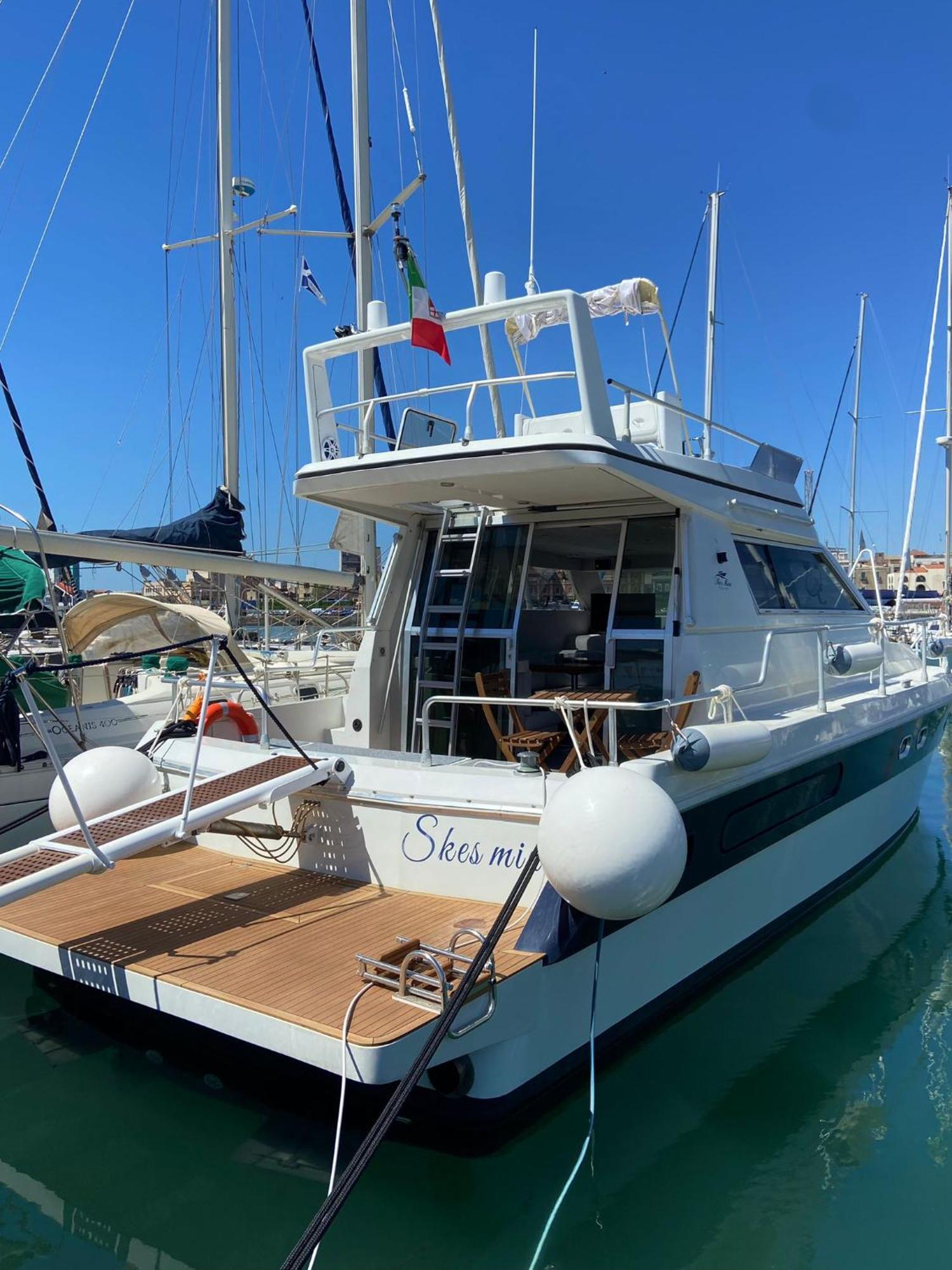 Hotel She'S Mine Yacht Katania Zewnętrze zdjęcie