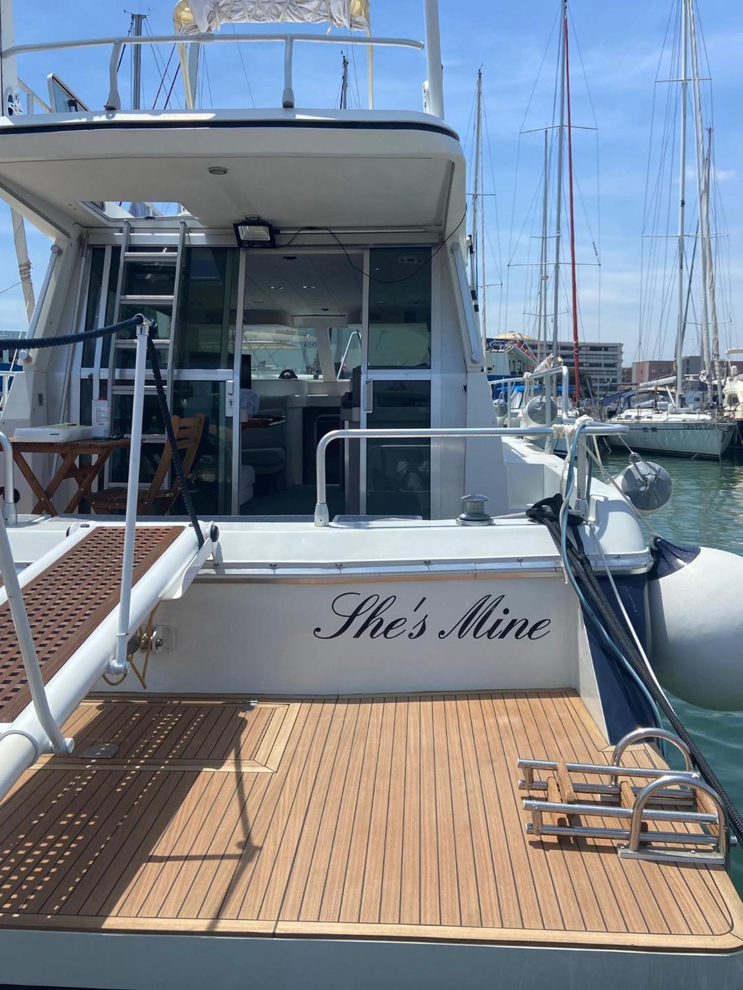 Hotel She'S Mine Yacht Katania Zewnętrze zdjęcie