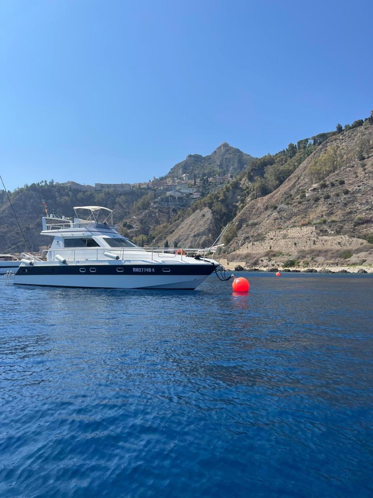 Hotel She'S Mine Yacht Katania Zewnętrze zdjęcie